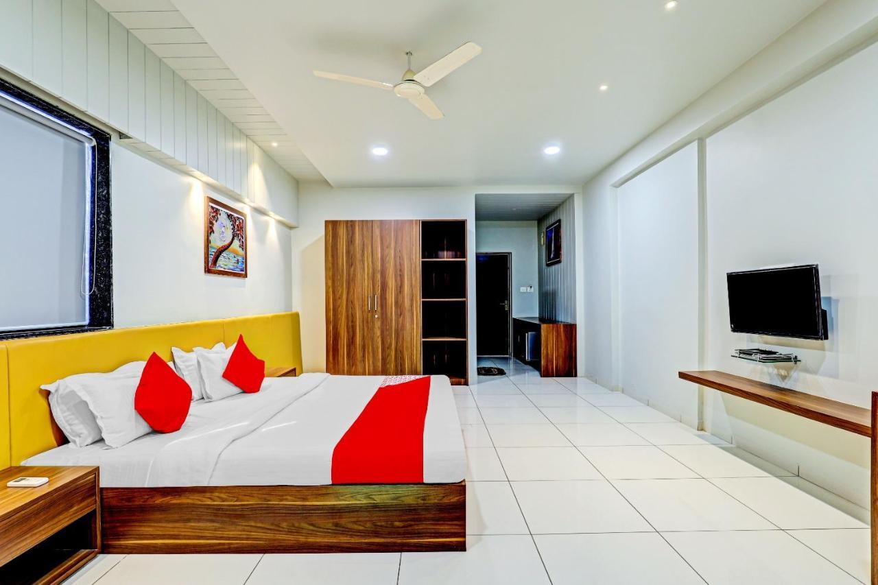 Oyo 70752 Viram House Hotel Gorwa Bagian luar foto