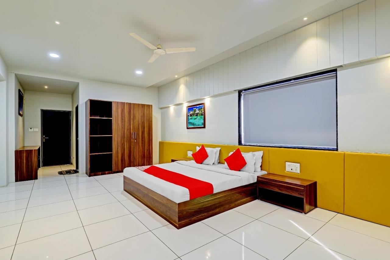 Oyo 70752 Viram House Hotel Gorwa Bagian luar foto