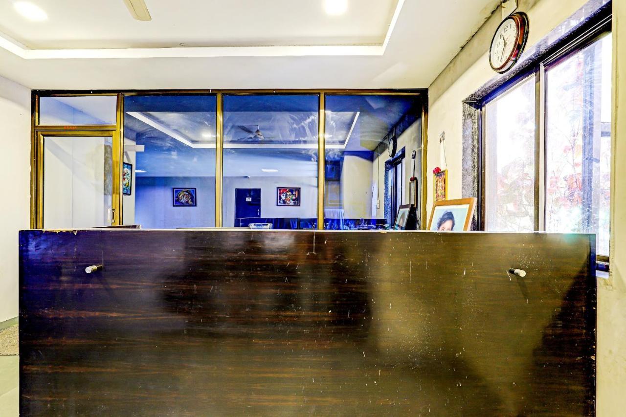 Oyo 70752 Viram House Hotel Gorwa Bagian luar foto