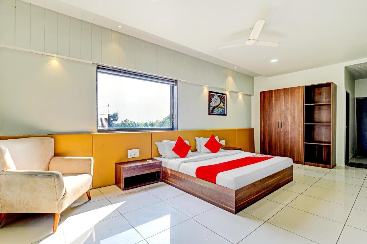Oyo 70752 Viram House Hotel Gorwa Bagian luar foto